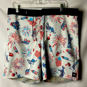VANS‎ MENS SIZE 34 PATRIOTIC SWIM BOARD SHOETS POCKT DRAWSTRING CLOSURE CLEAN